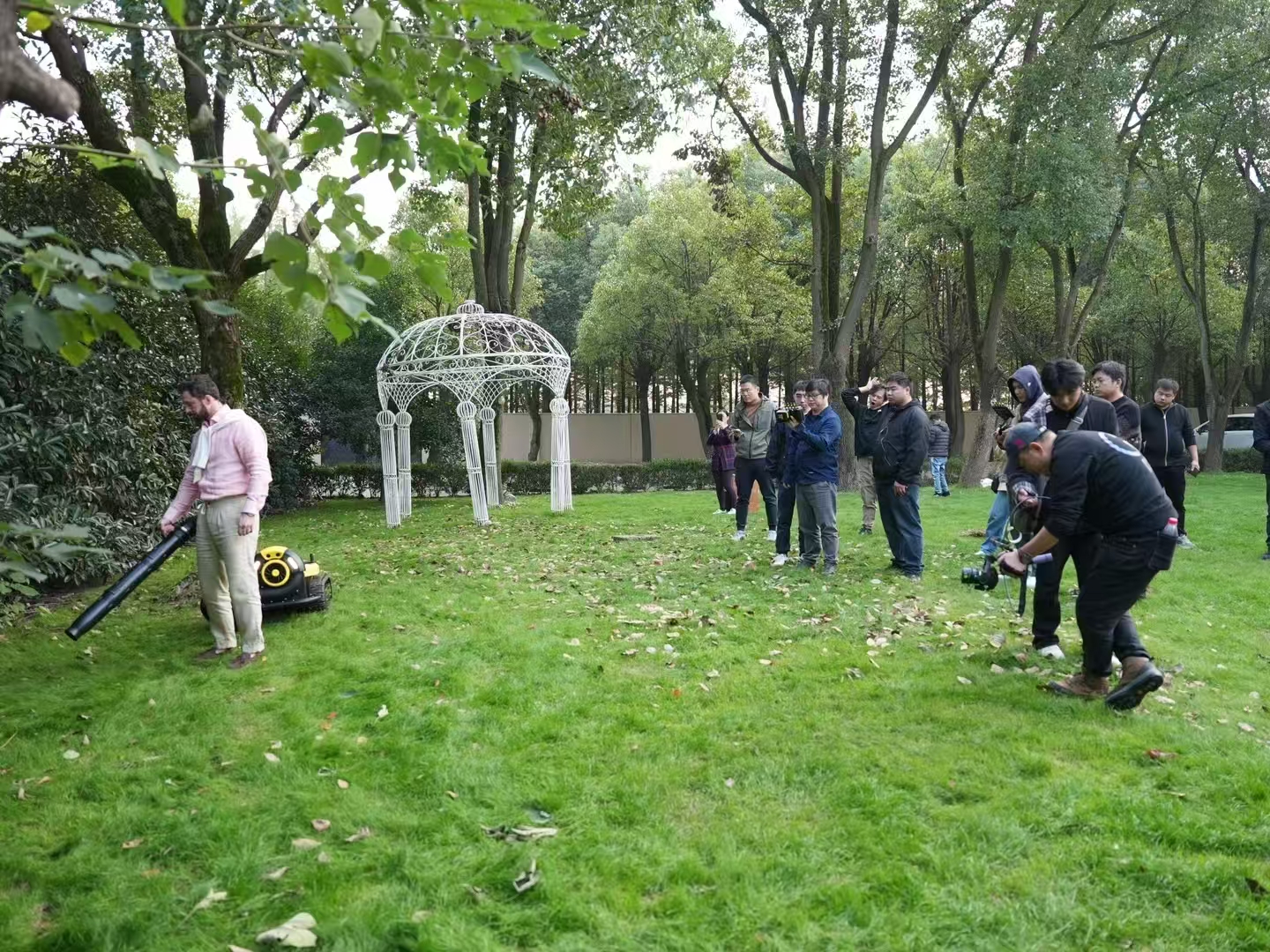 2025智能工業(yè)視頻標(biāo)桿案例:從割草機(jī)看蘇州制造業(yè)的品牌溢價(jià)戰(zhàn)